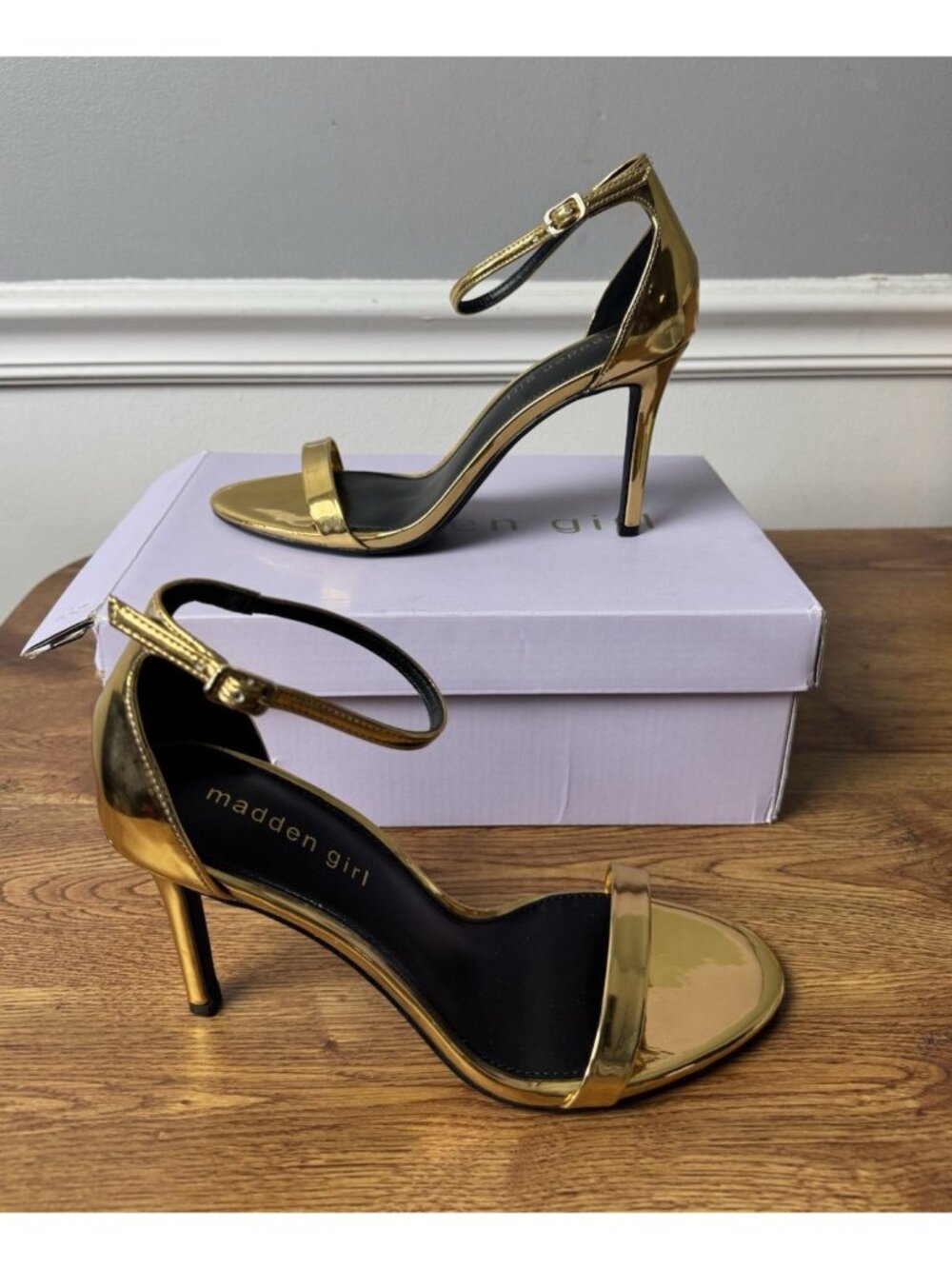 Madden Girl Brazen Two-Piece Stiletto Gold Size 8
